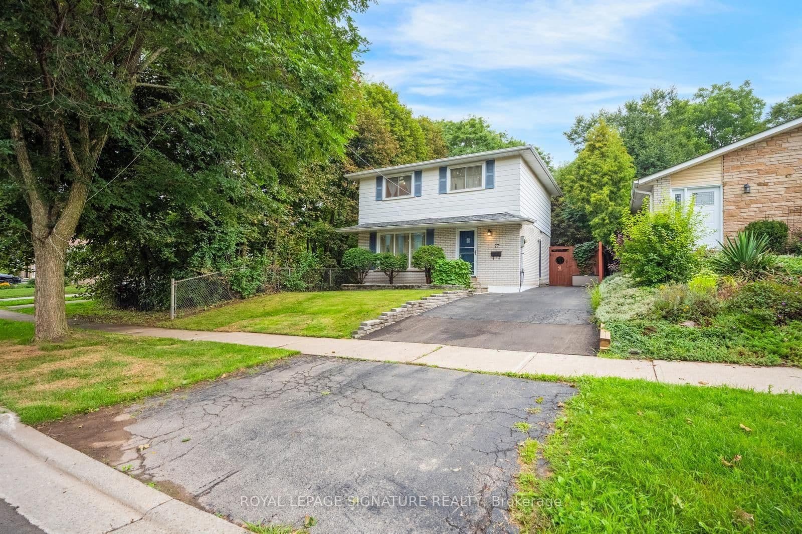 77 McCraney Street W thumbnail 2