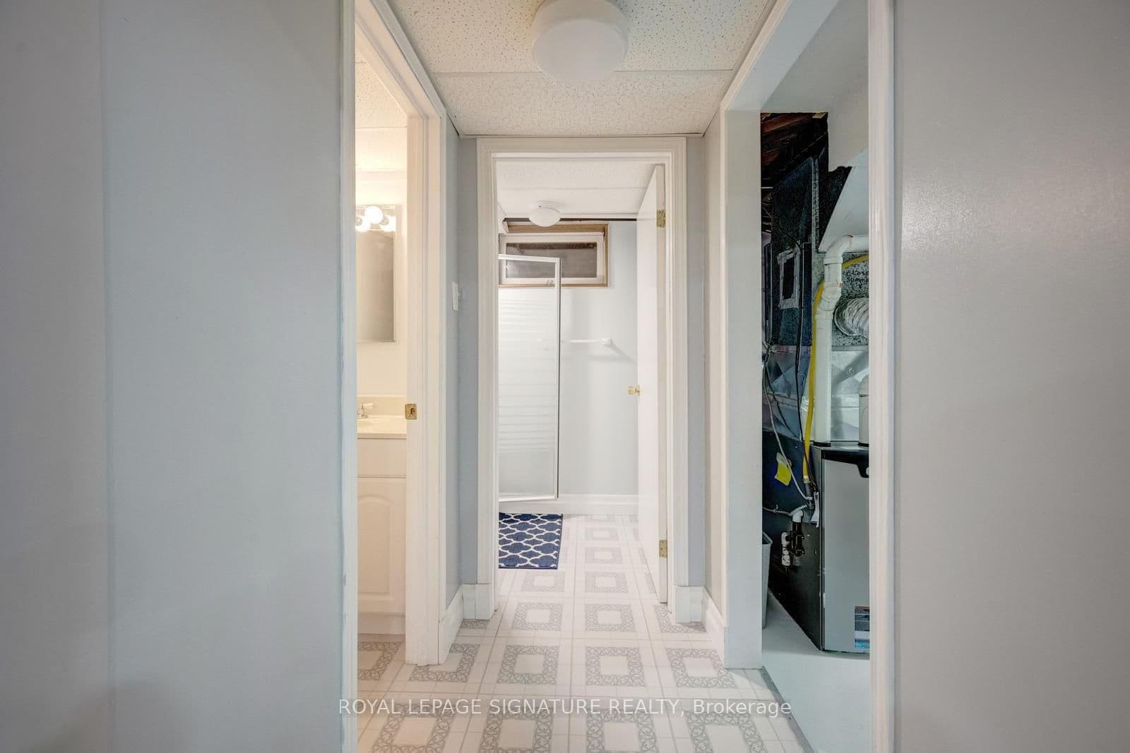 77 McCraney Street W thumbnail 41