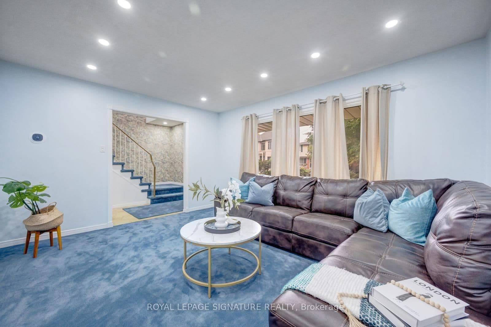 77 McCraney Street W thumbnail 7