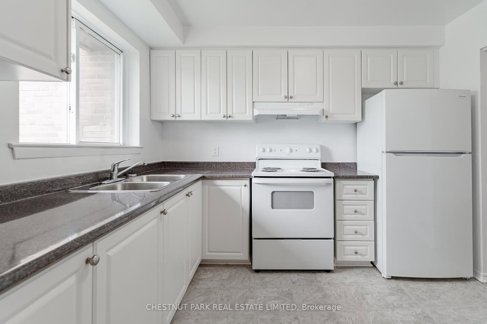 44 ROMFIELD Drive, Unit 12 thumbnail 13