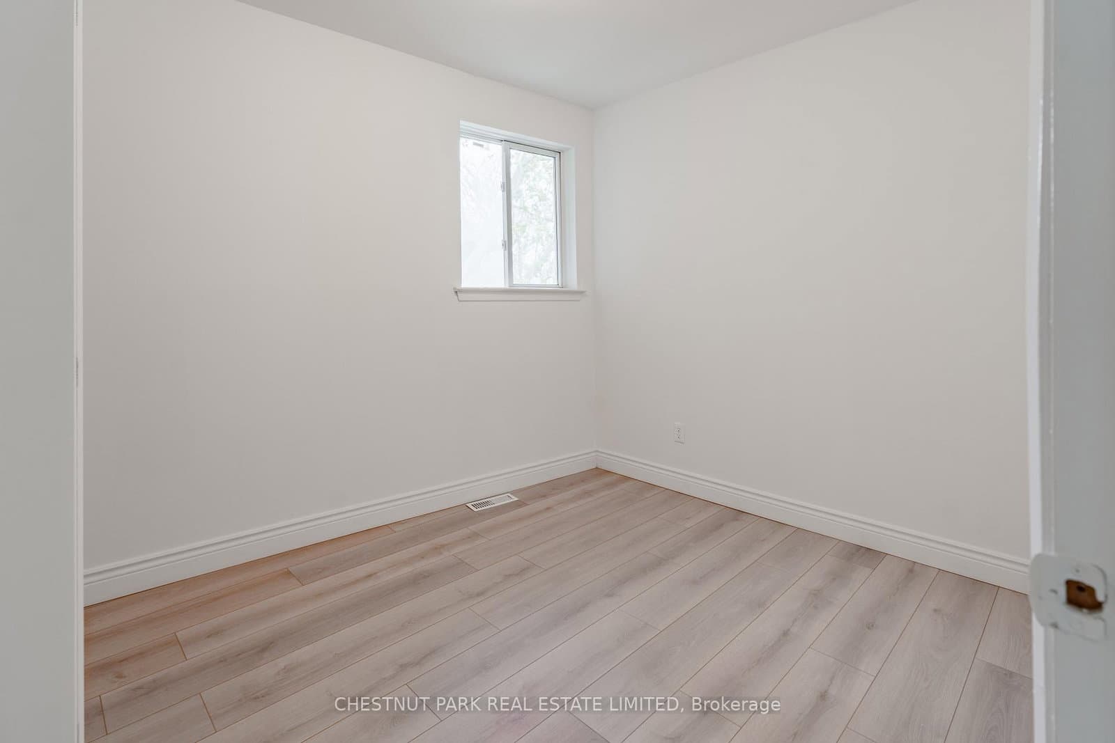 44 ROMFIELD Drive, Unit 12 thumbnail 23