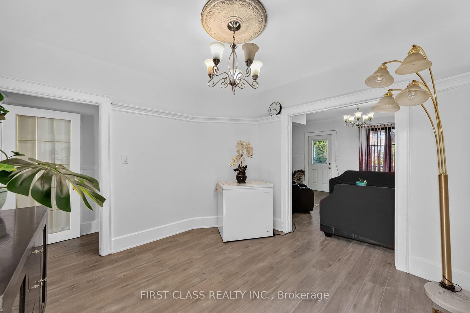 150 Caledonia Road thumbnail 13