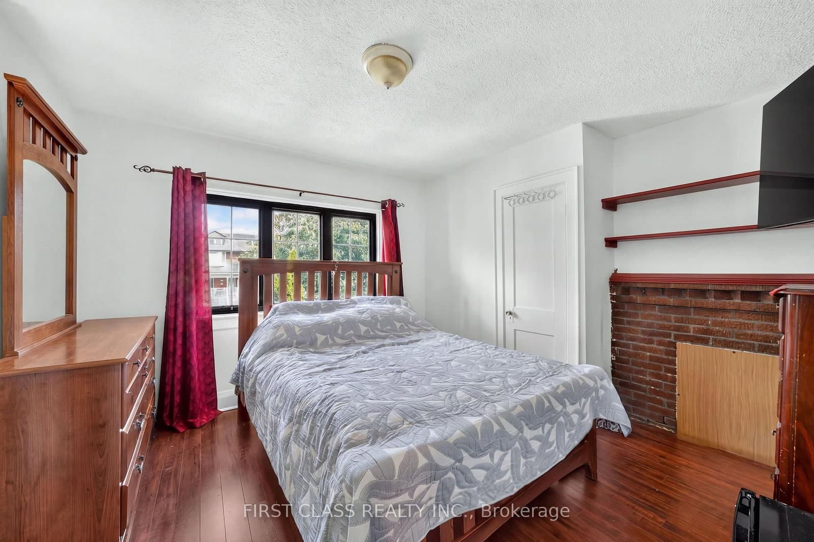 150 Caledonia Road thumbnail 15