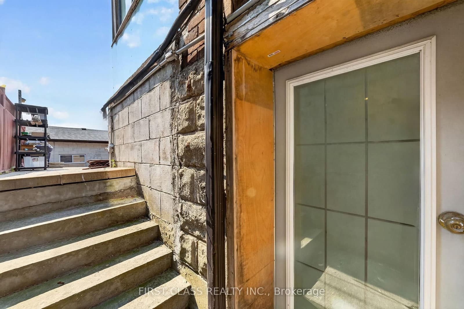 150 Caledonia Road thumbnail 30