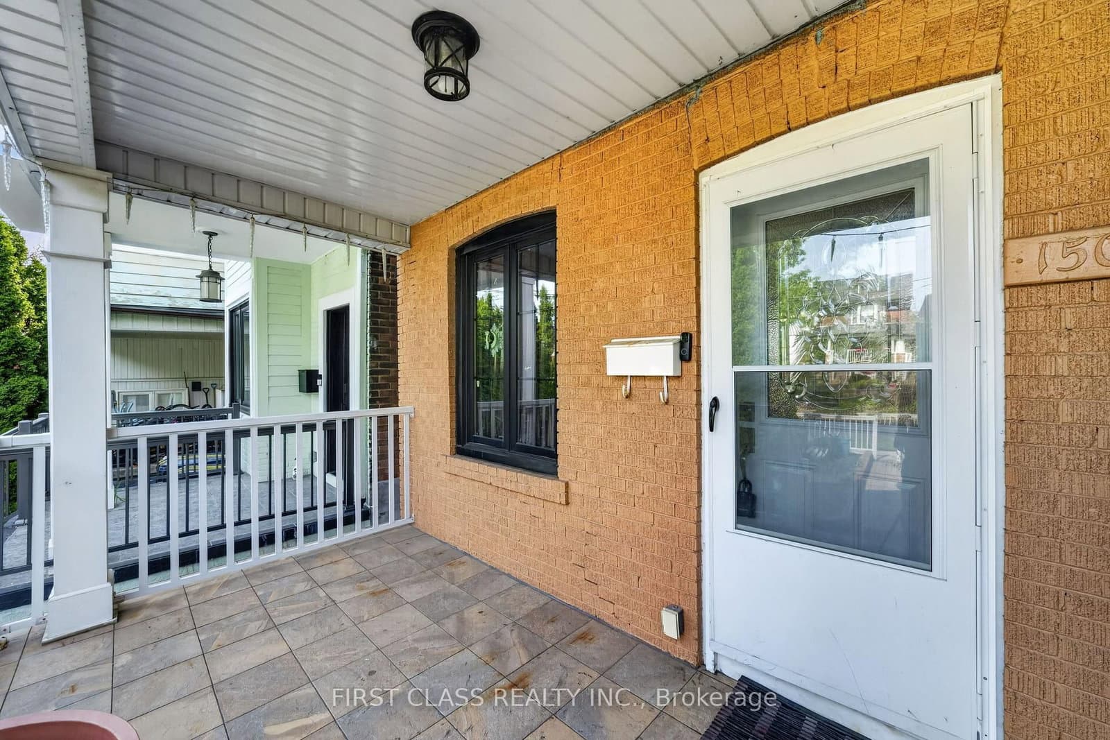 150 Caledonia Road thumbnail 33