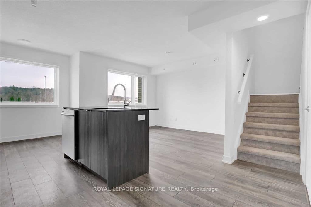 1141 Cooke Boulevard, Unit 406 thumbnail 5