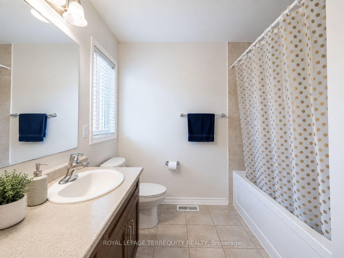 903 Penson Crescent thumbnail 12
