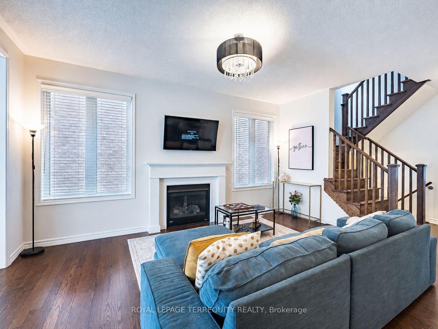 903 Penson Crescent thumbnail 4