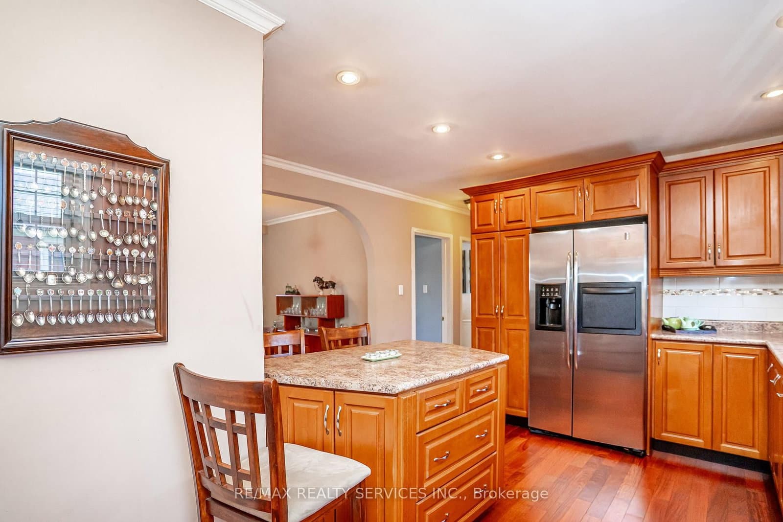 87 Ambleside Drive thumbnail 14
