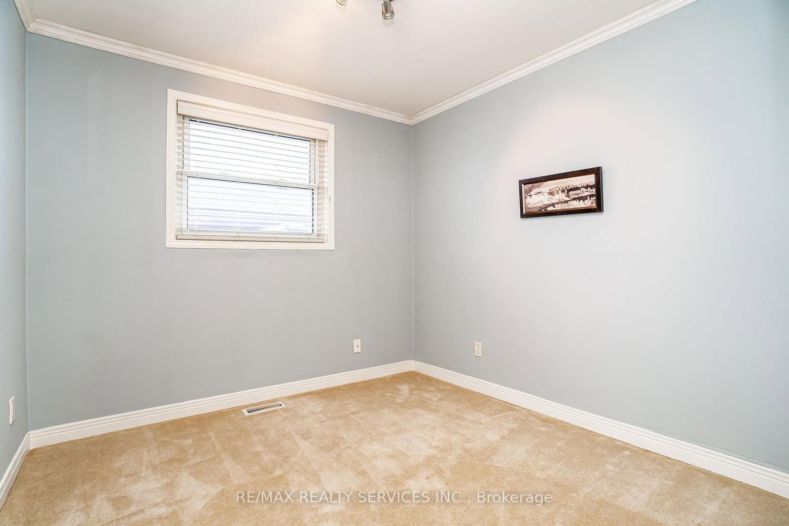 87 Ambleside Drive thumbnail 22