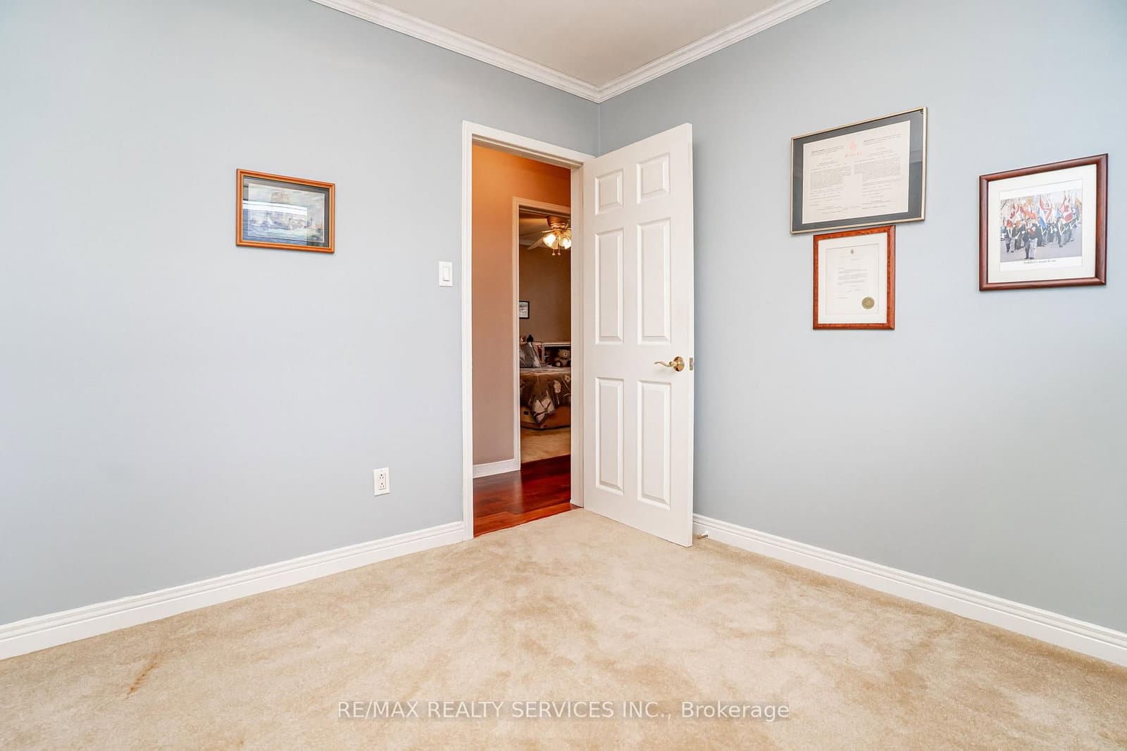 87 Ambleside Drive thumbnail 23