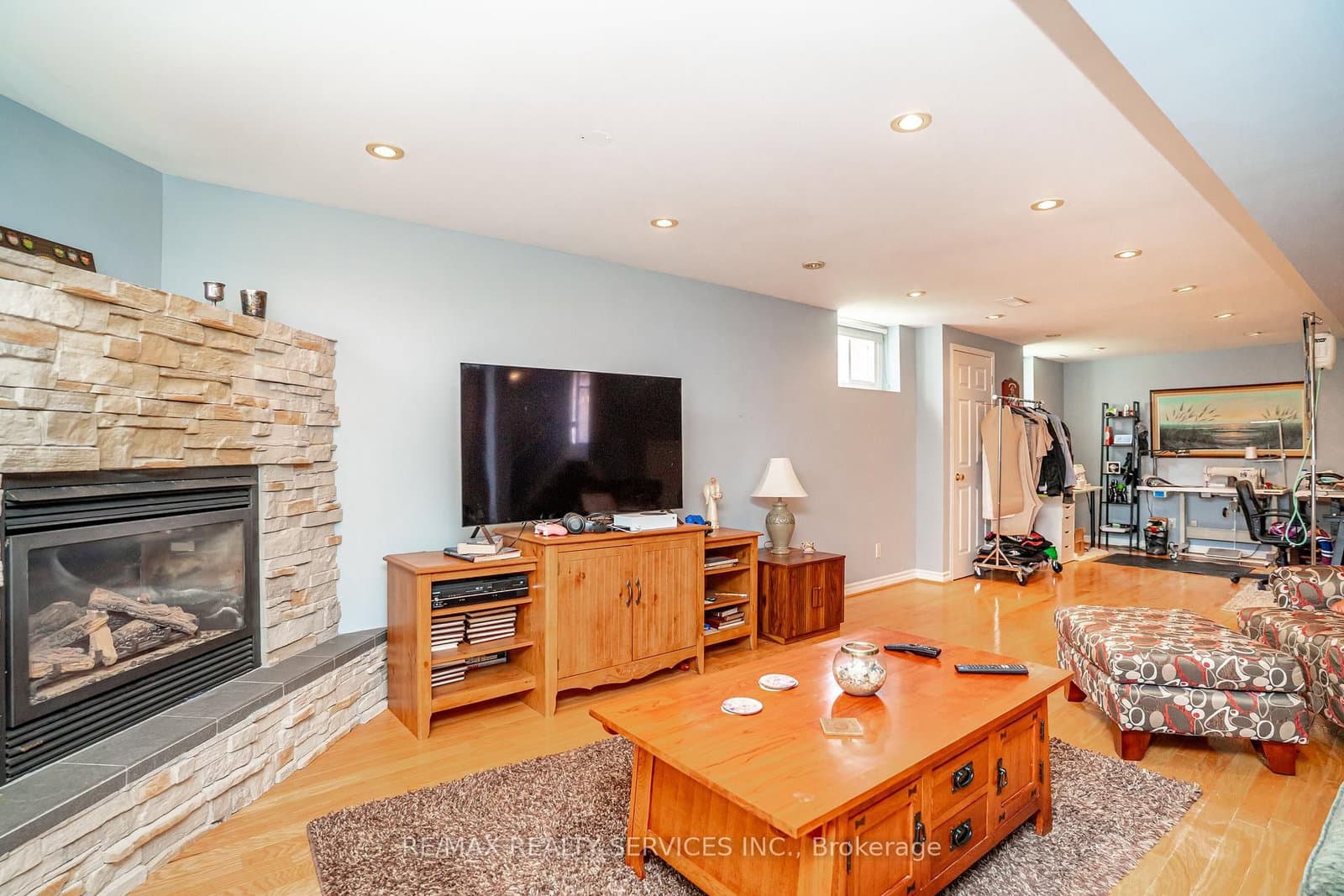 87 Ambleside Drive thumbnail 29