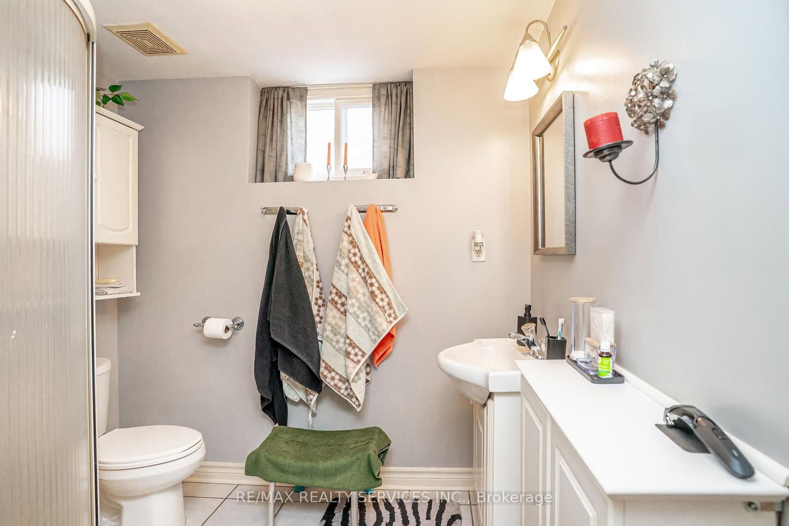 87 Ambleside Drive thumbnail 32
