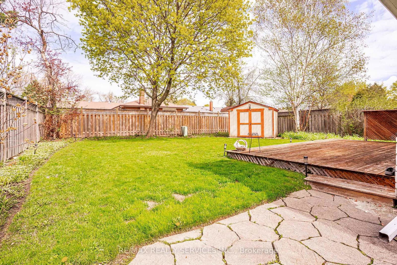 87 Ambleside Drive thumbnail 34