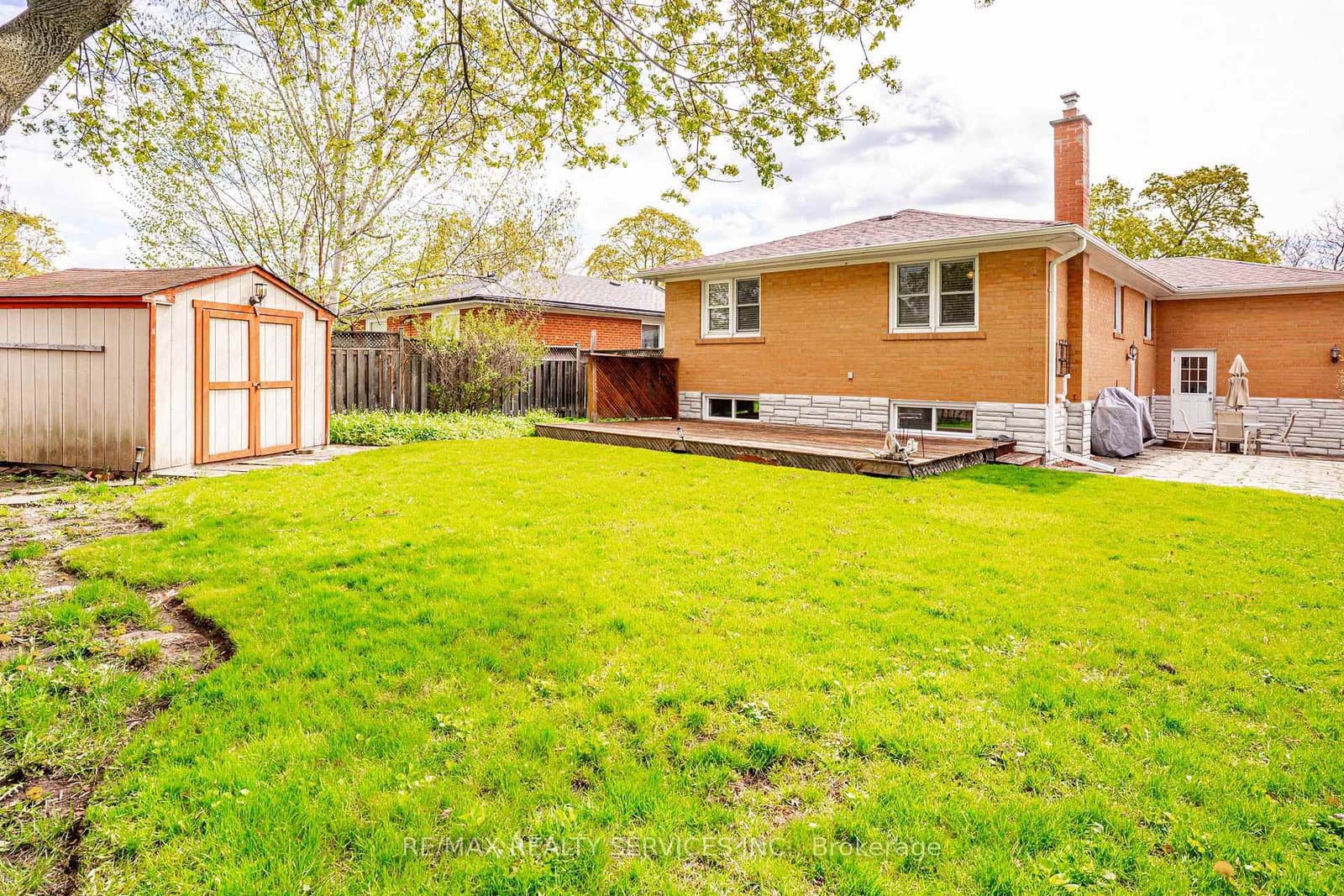 87 Ambleside Drive thumbnail 35