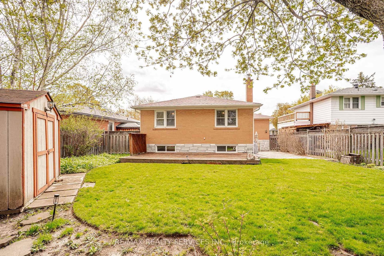 87 Ambleside Drive thumbnail 36