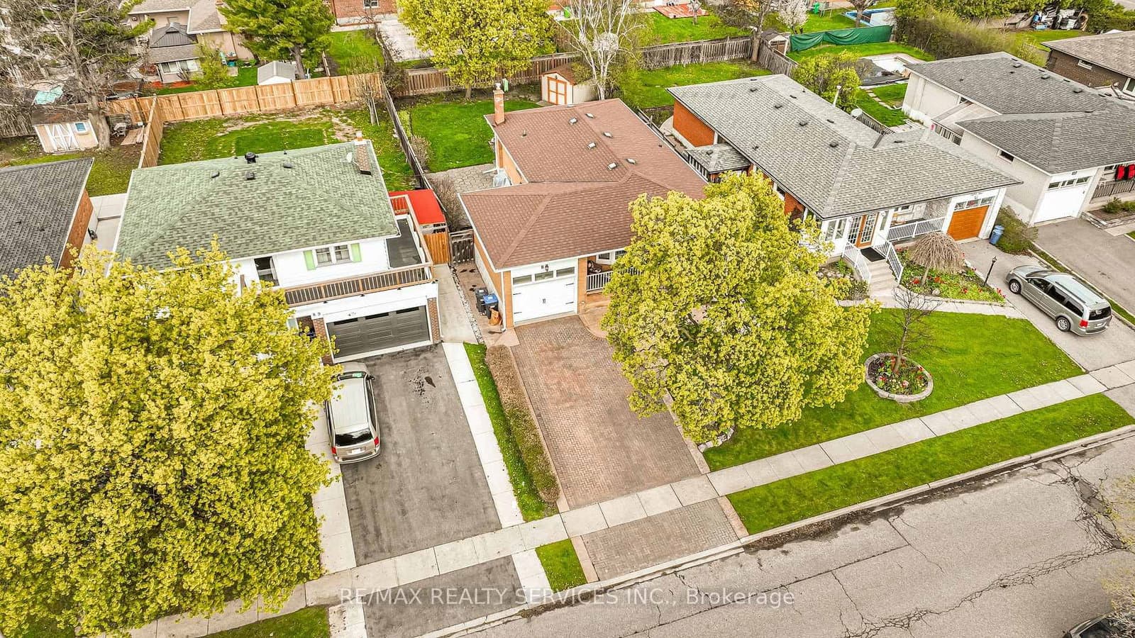 87 Ambleside Drive thumbnail 40