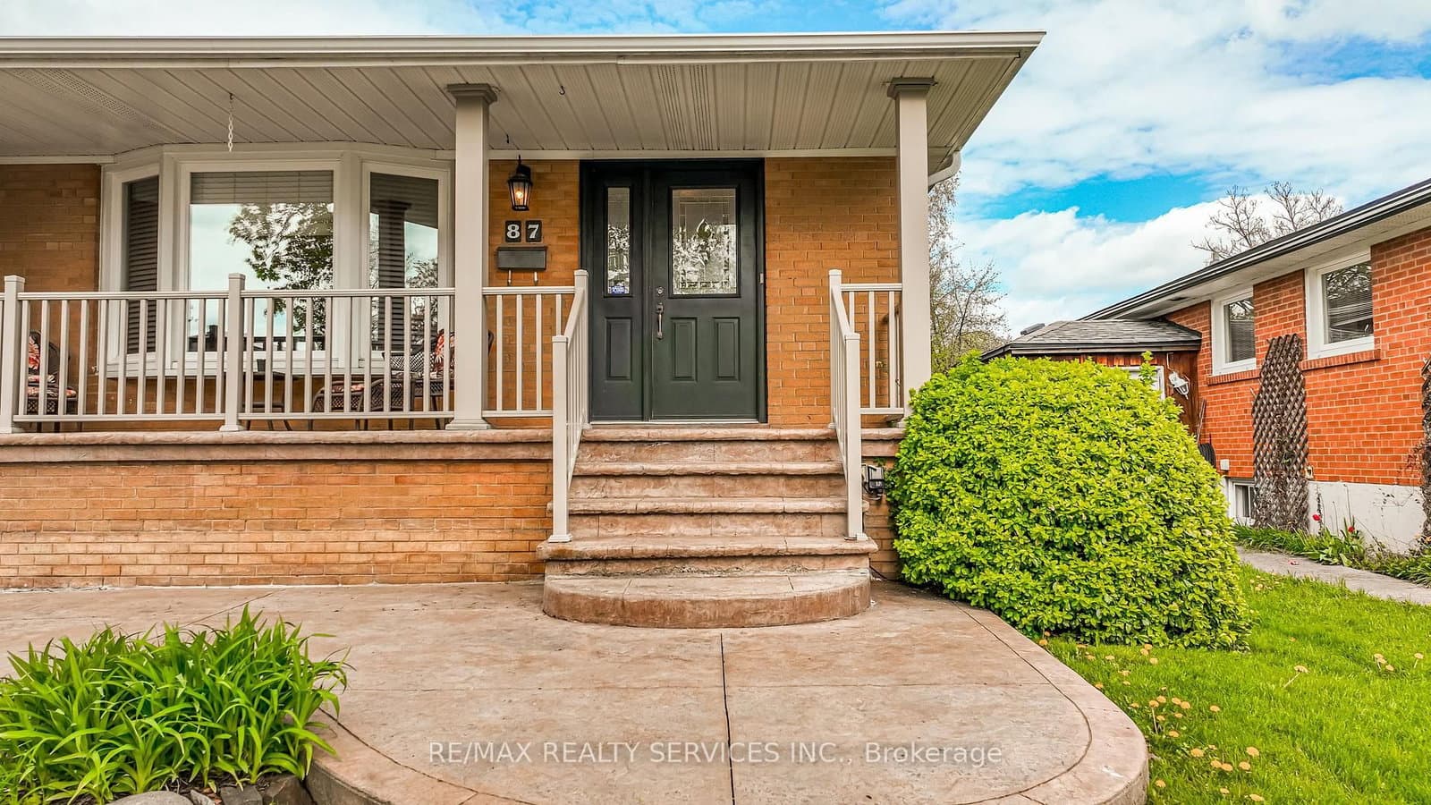 87 Ambleside Drive thumbnail 5