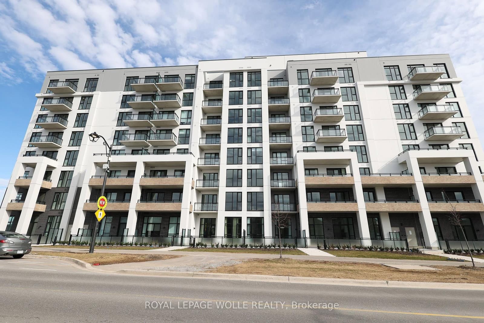 770 Whitlock Avenue, Unit 703 thumbnail 12