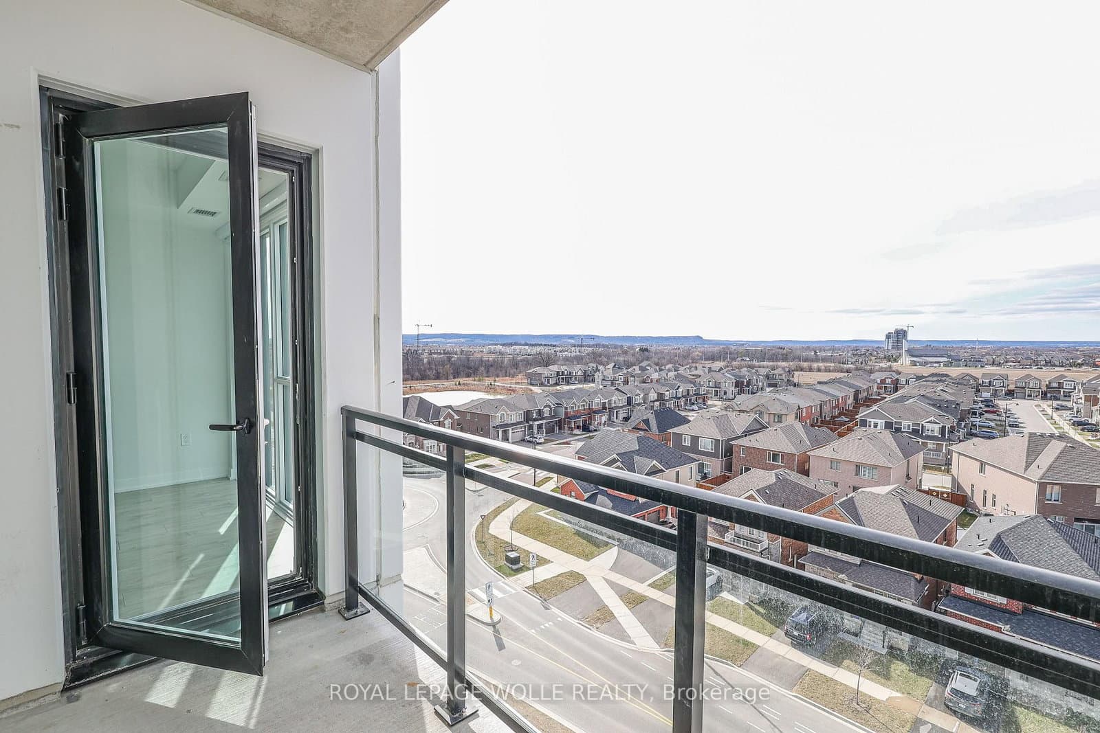 770 Whitlock Avenue, Unit 703 thumbnail 7