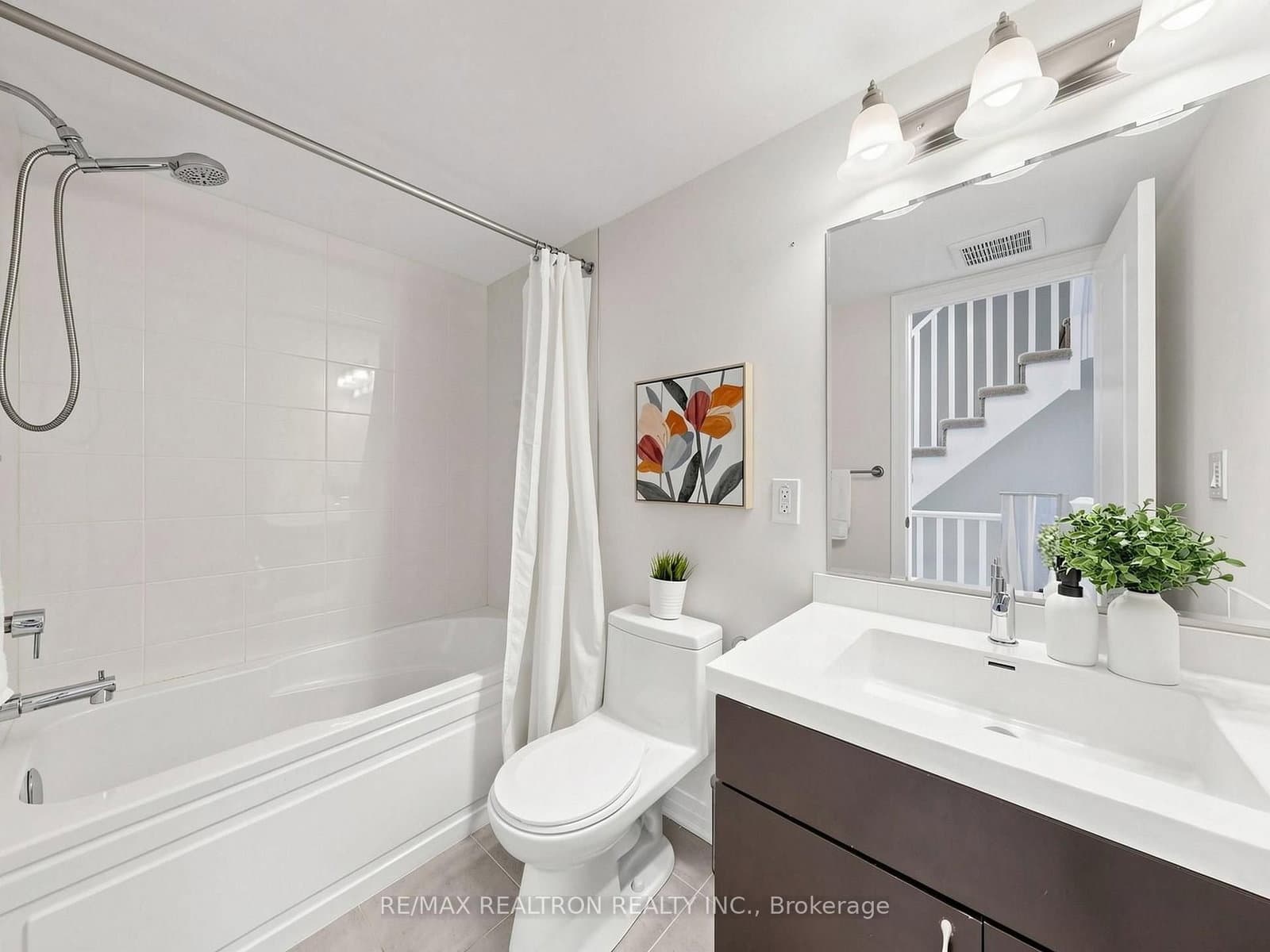 65 Thomas Mullholand Drive, Unit 6 thumbnail 22
