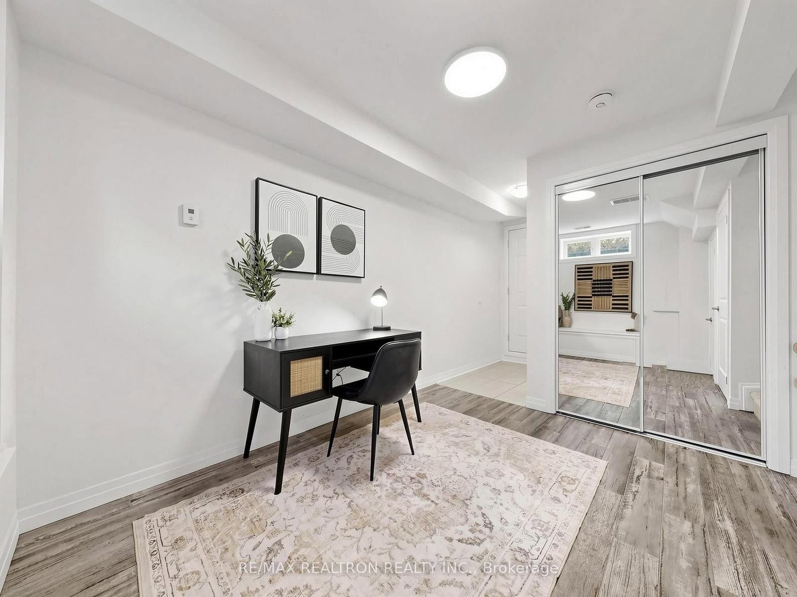 65 Thomas Mullholand Drive, Unit 6 thumbnail 33