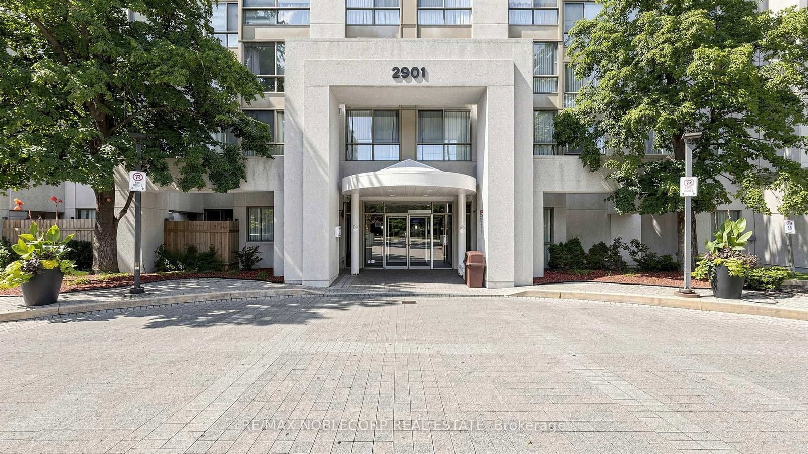 2901 Kipling Avenue, Unit 804 thumbnail 3