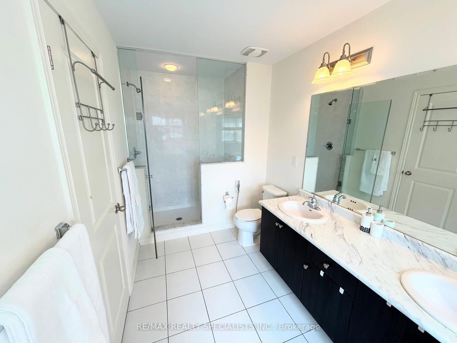 55 Dufay Road thumbnail 17