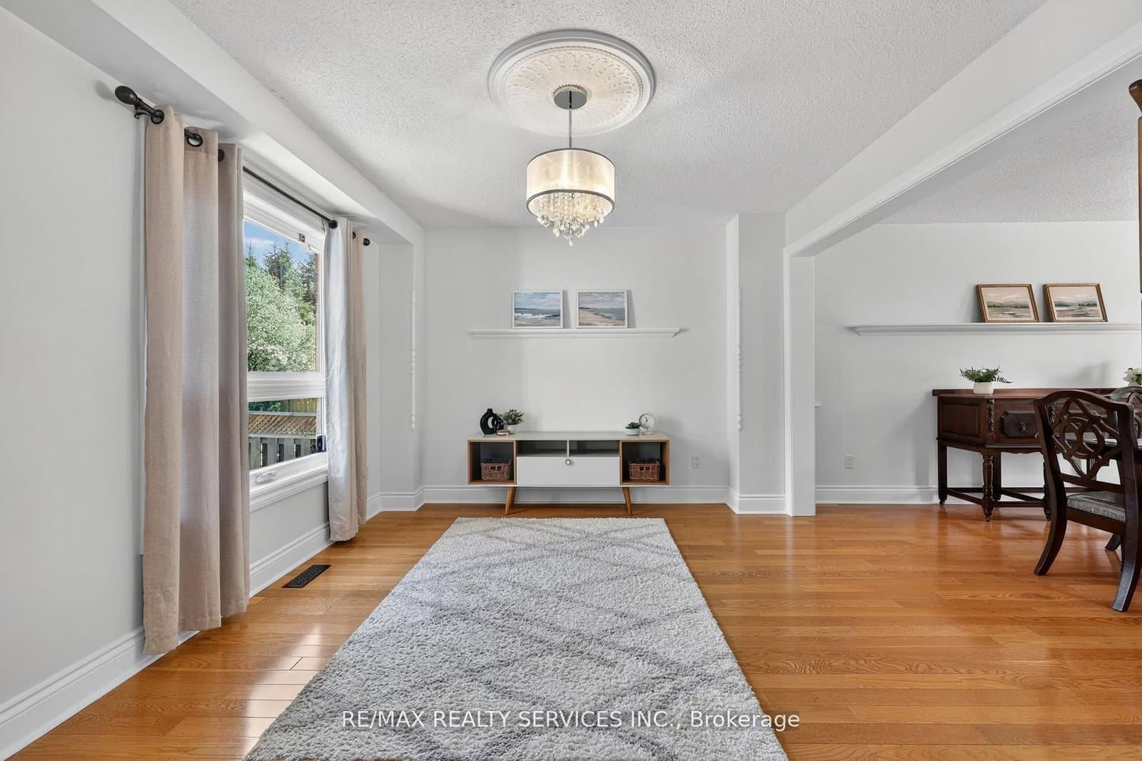 150 Royal Valley Drive thumbnail 13