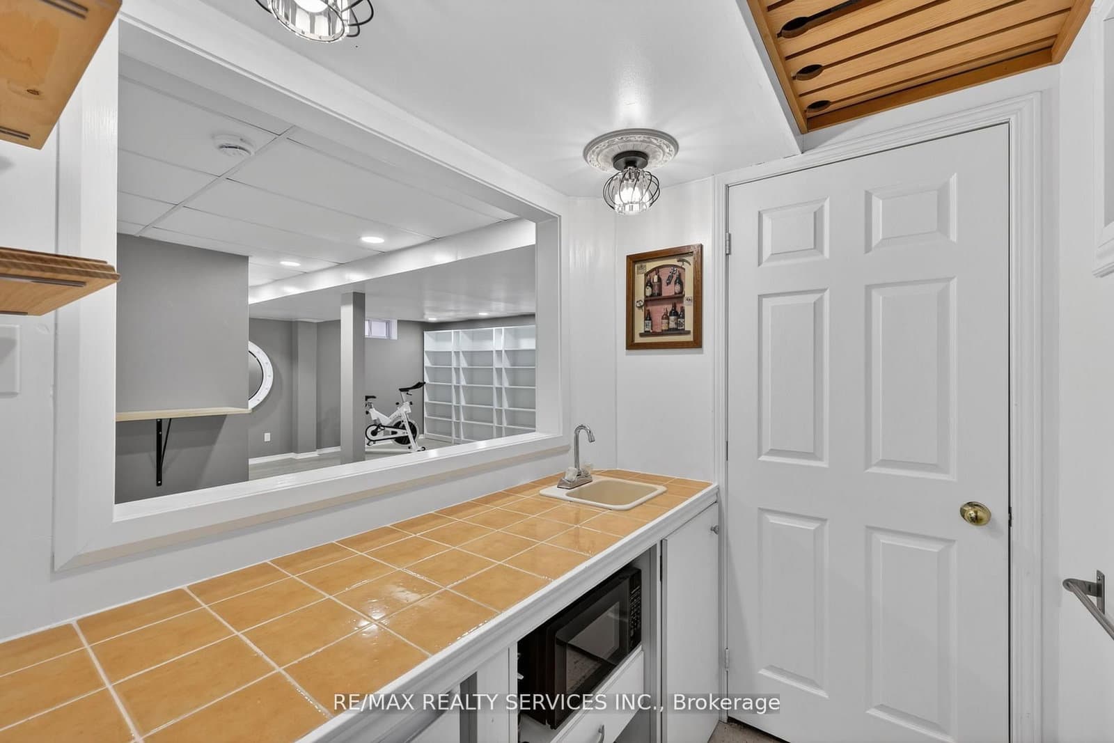 150 Royal Valley Drive thumbnail 35