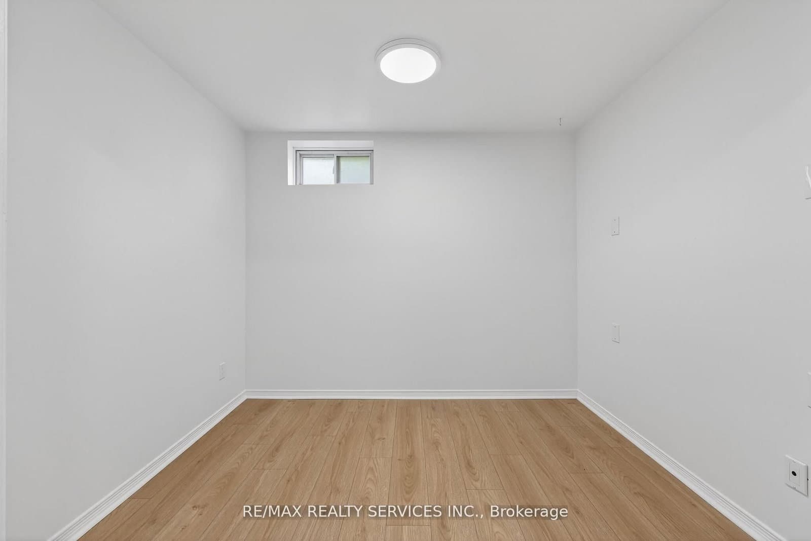 150 Royal Valley Drive thumbnail 36