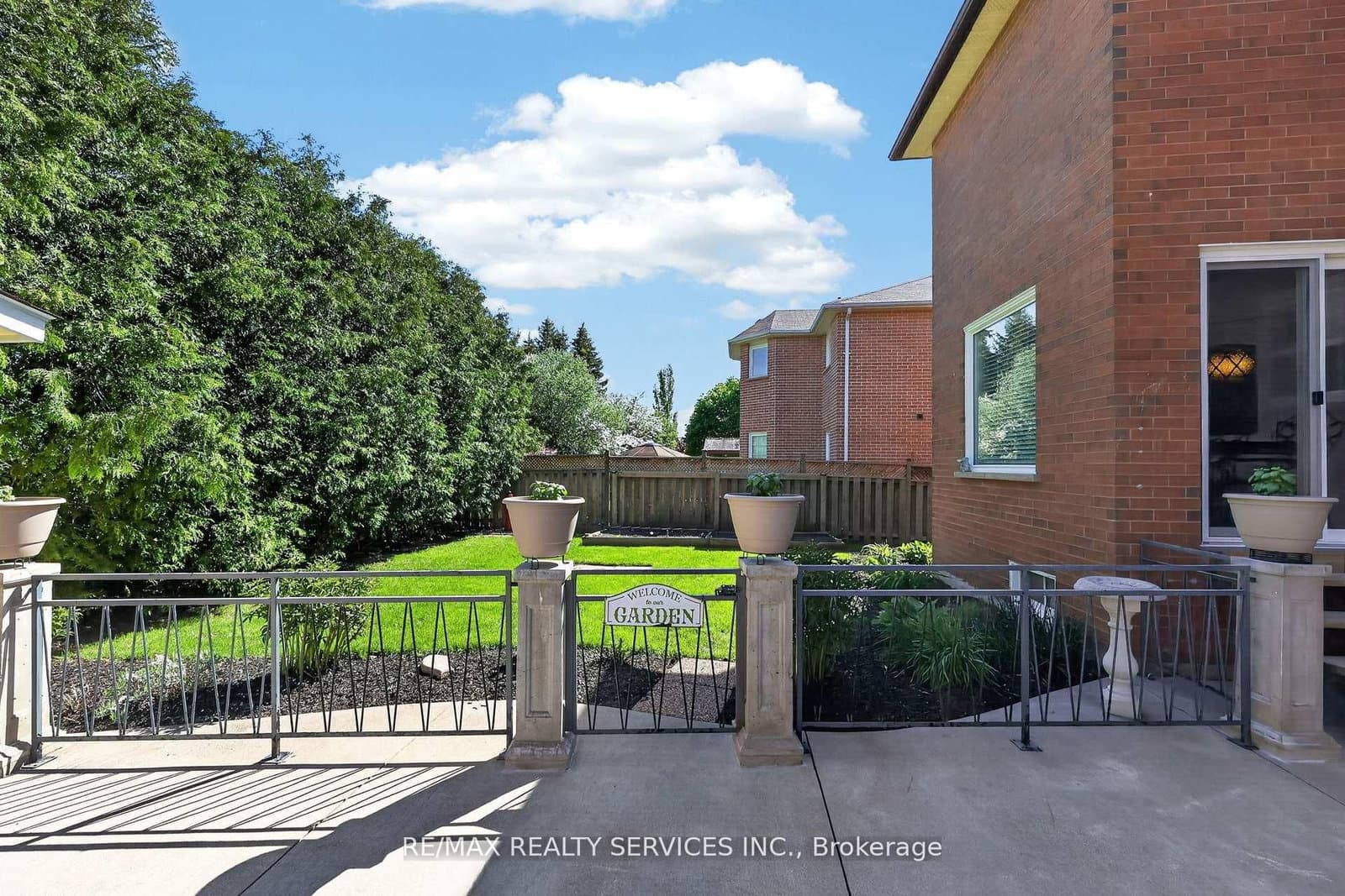150 Royal Valley Drive thumbnail 42