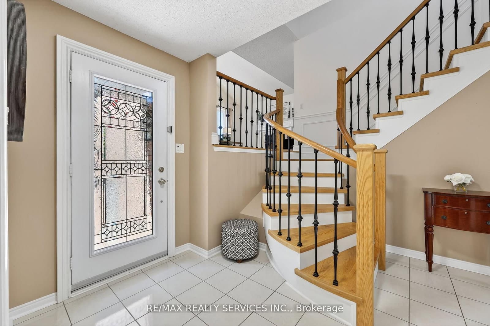 150 Royal Valley Drive thumbnail 6