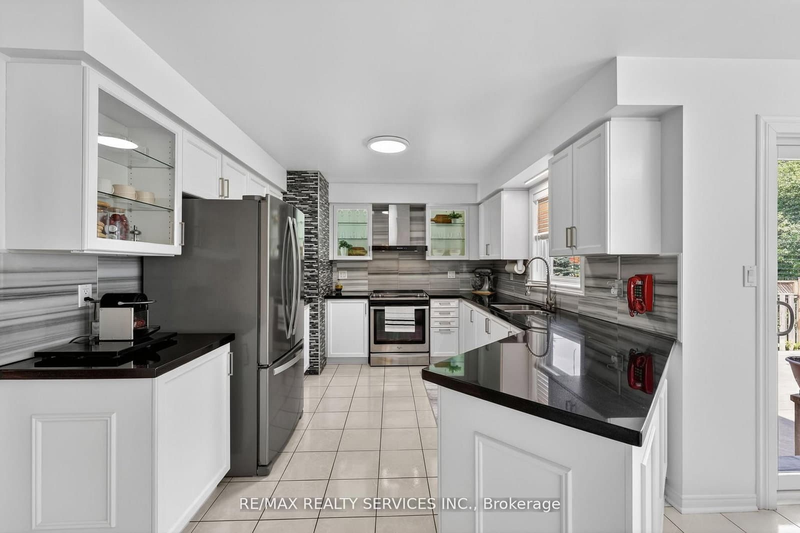 150 Royal Valley Drive thumbnail 7