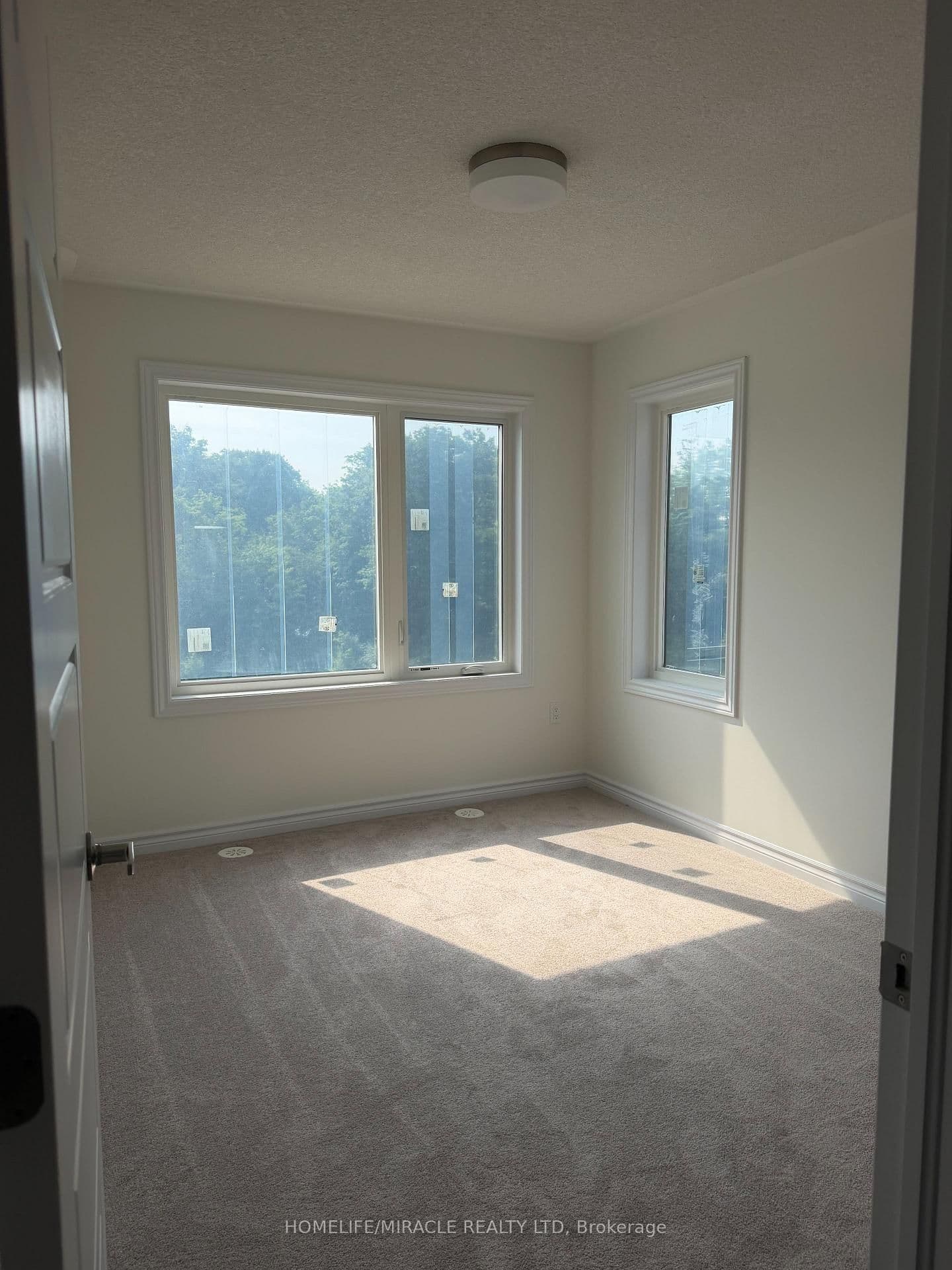 70 Thornbird Crescent thumbnail 7