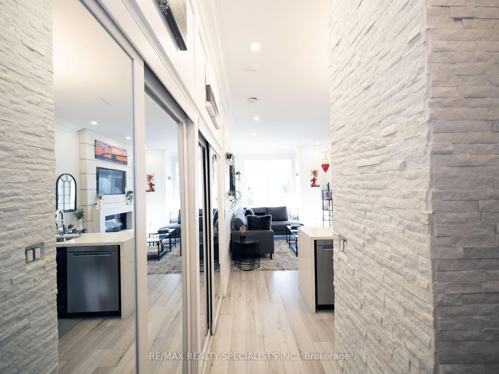 4090 Living Arts Drive, Unit 3108 thumbnail 2