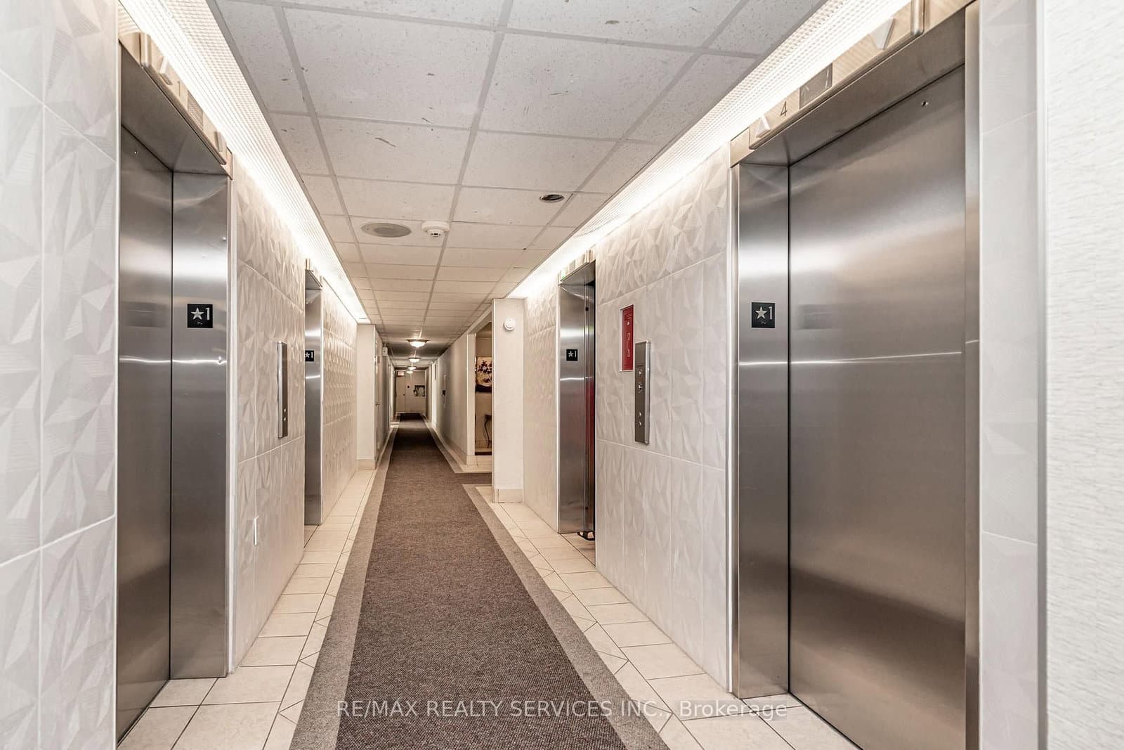 18 Knightsbridge Road, Unit 2102 thumbnail 8