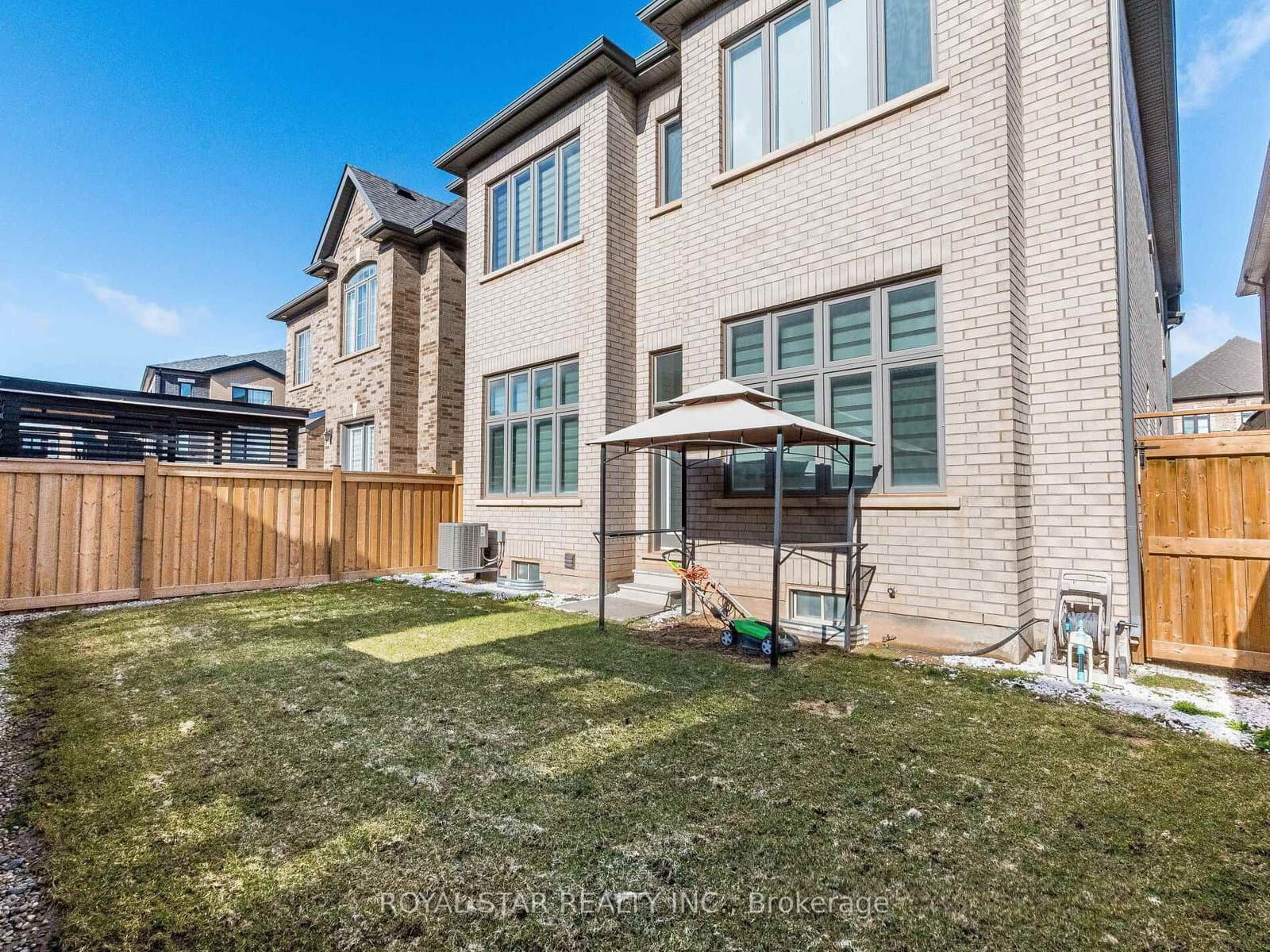 26 Marvin Avenue thumbnail 48