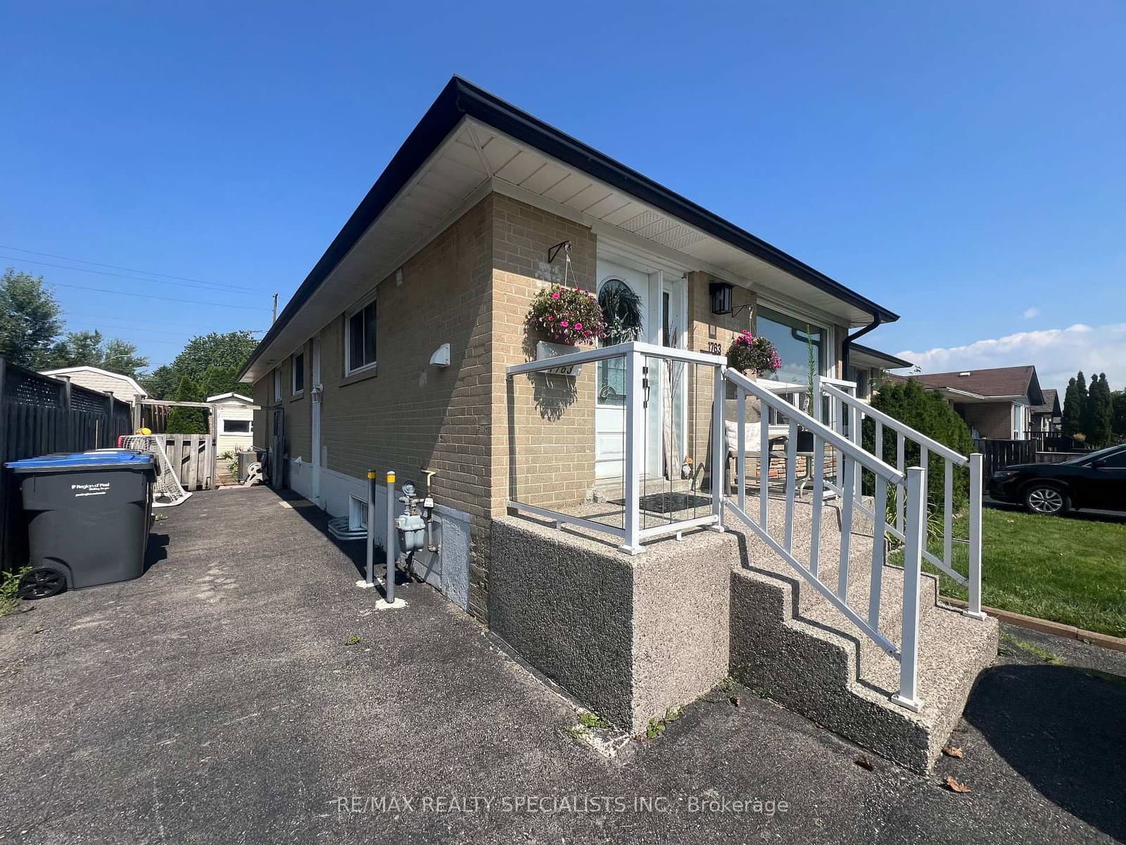 1763 Sandgate Crescent, Unit Lower - Image 1