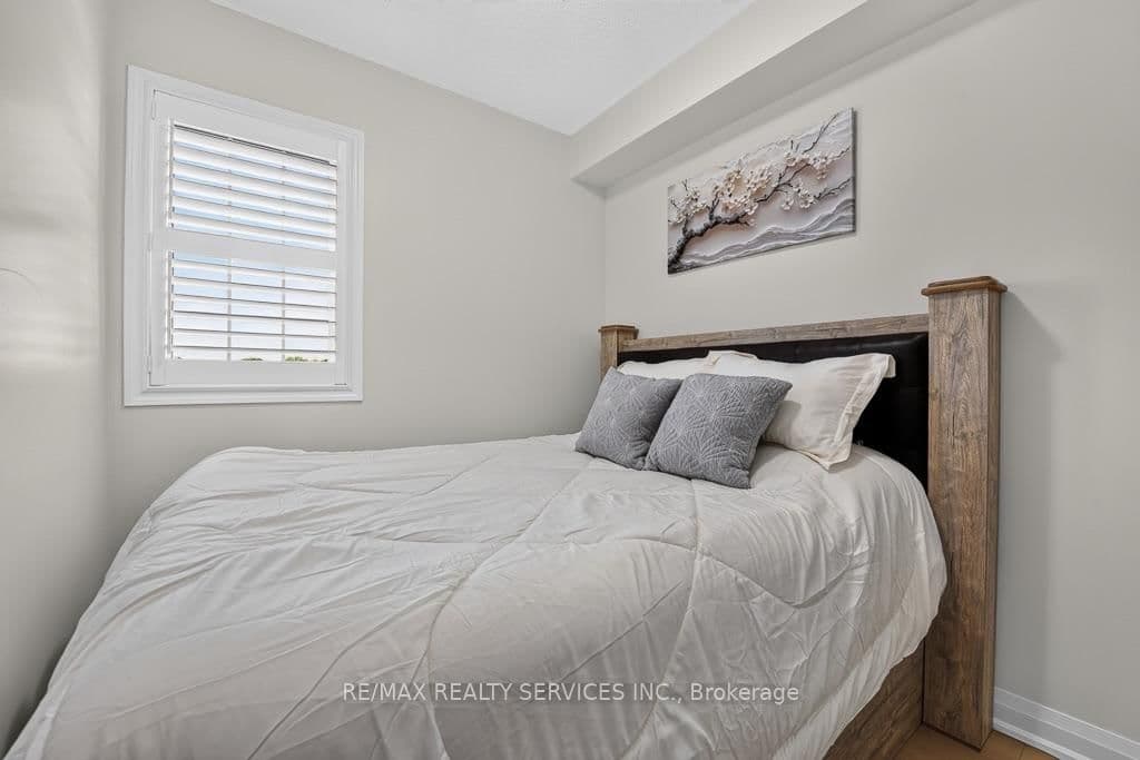 180 Howden Boulevard, Unit 15 thumbnail 28