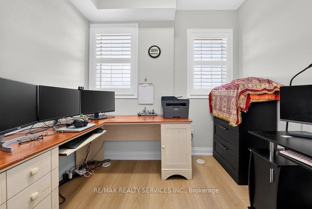 180 Howden Boulevard, Unit 15 thumbnail 35