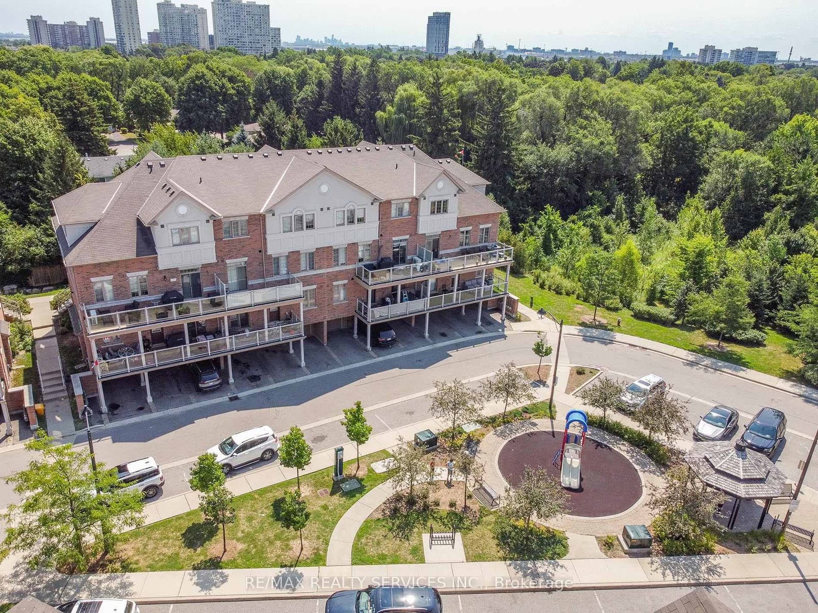 180 Howden Boulevard, Unit 15 thumbnail 46