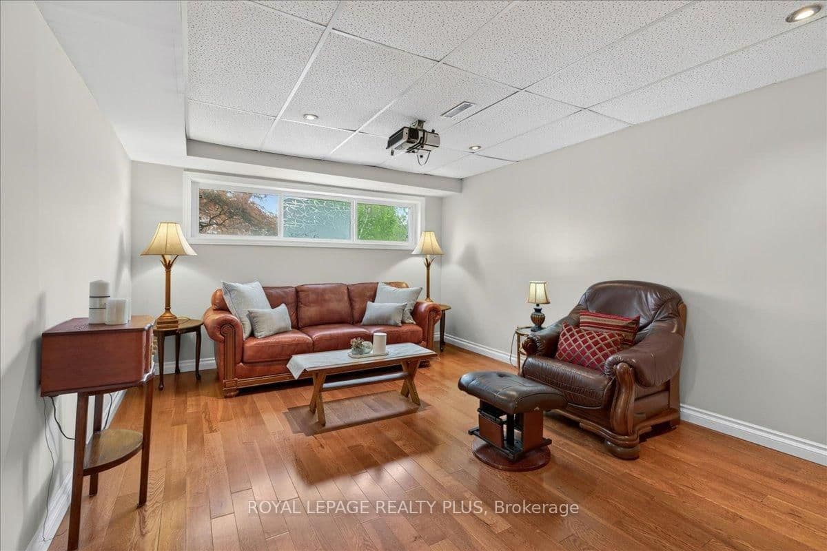 4452 Delaney Drive thumbnail 32