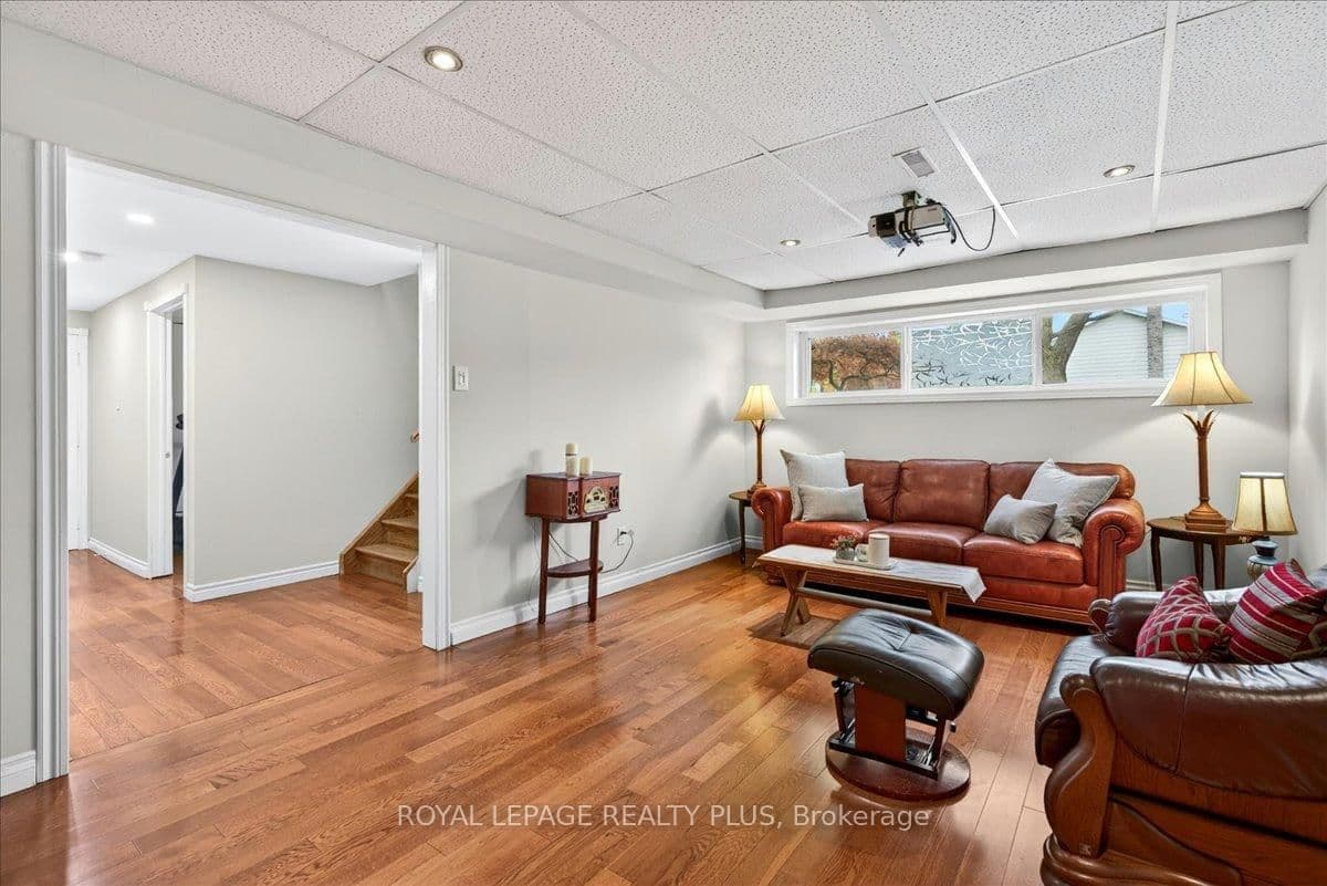 4452 Delaney Drive thumbnail 33