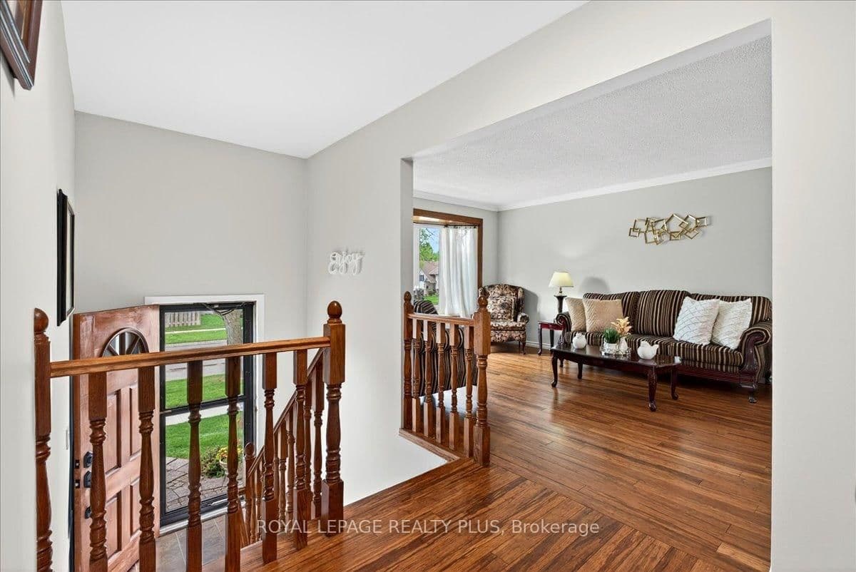 4452 Delaney Drive thumbnail 8