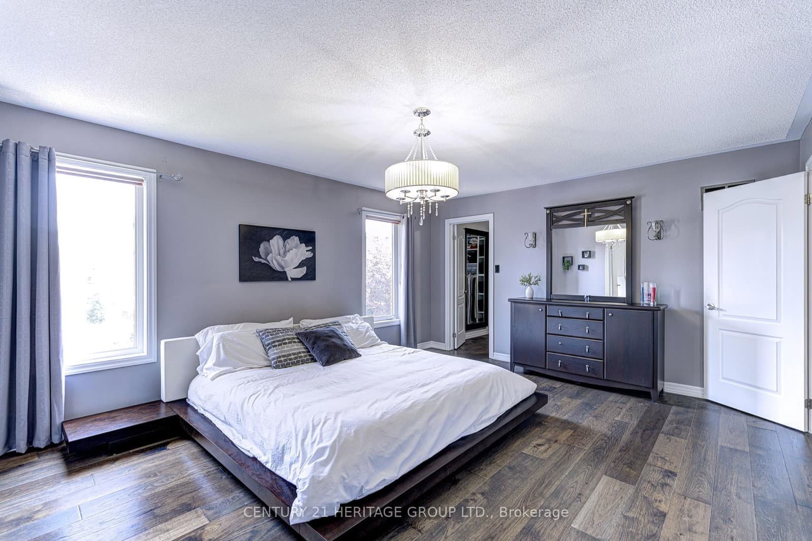 1406 Marshall Crescent thumbnail 22