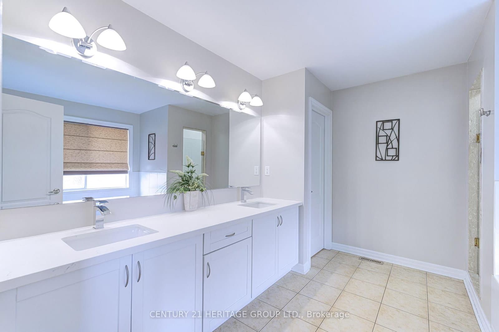 1406 Marshall Crescent thumbnail 25