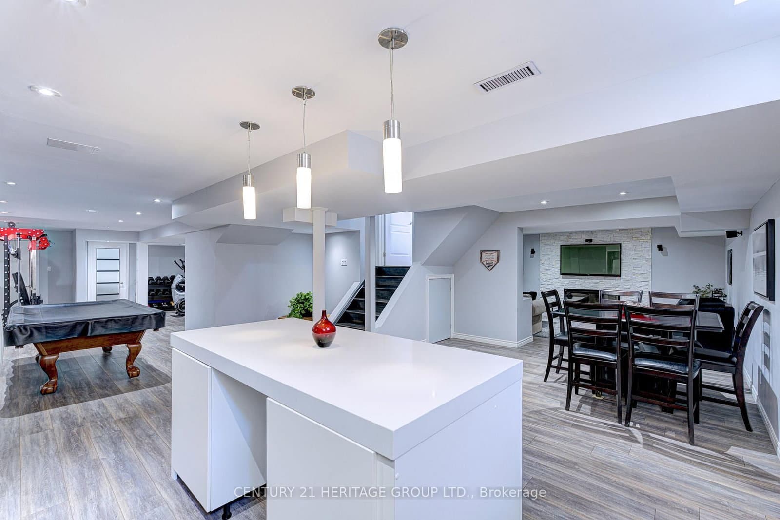 1406 Marshall Crescent thumbnail 40