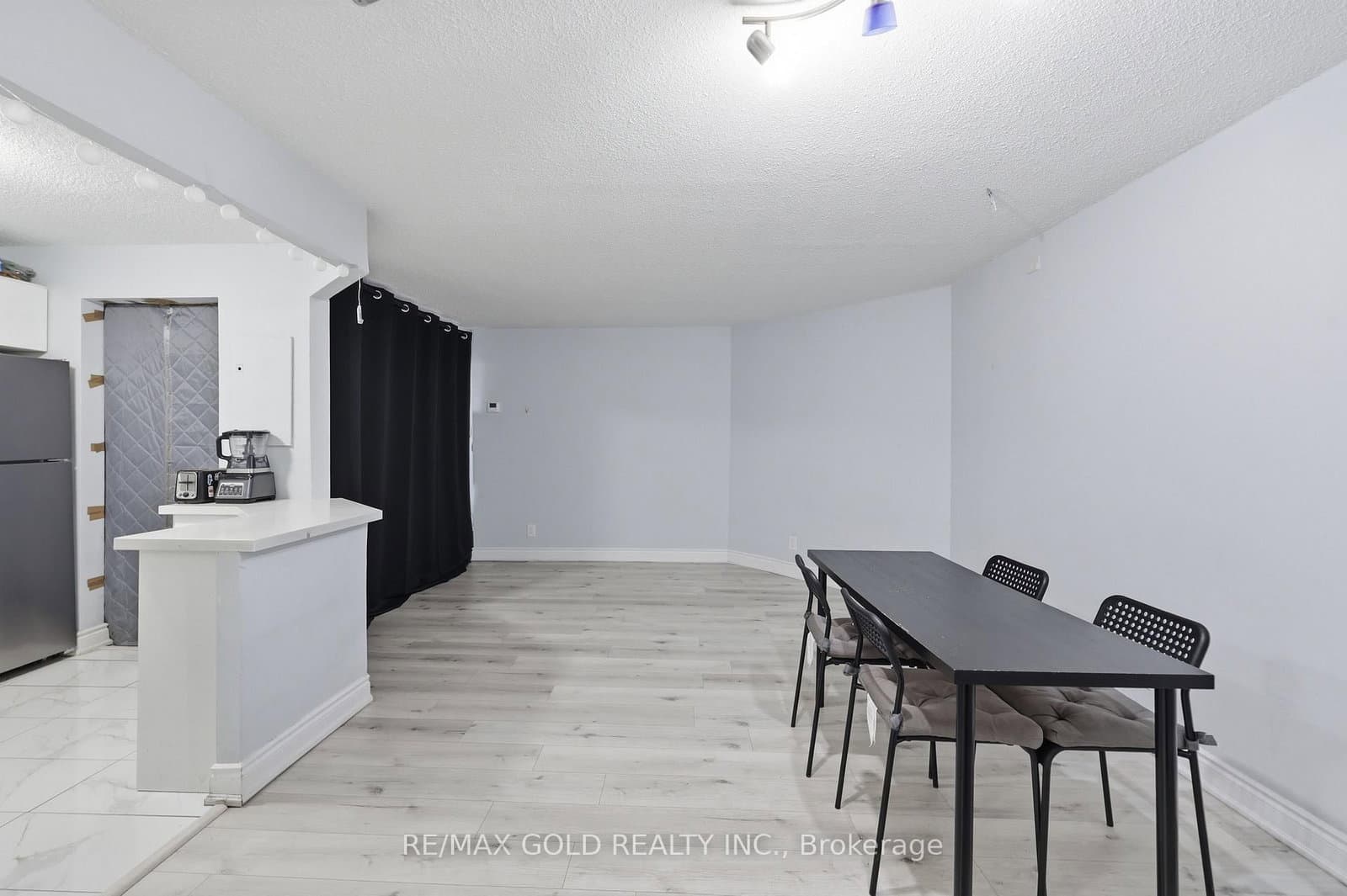 61 Markbrook Lane, Unit ph08 thumbnail 23