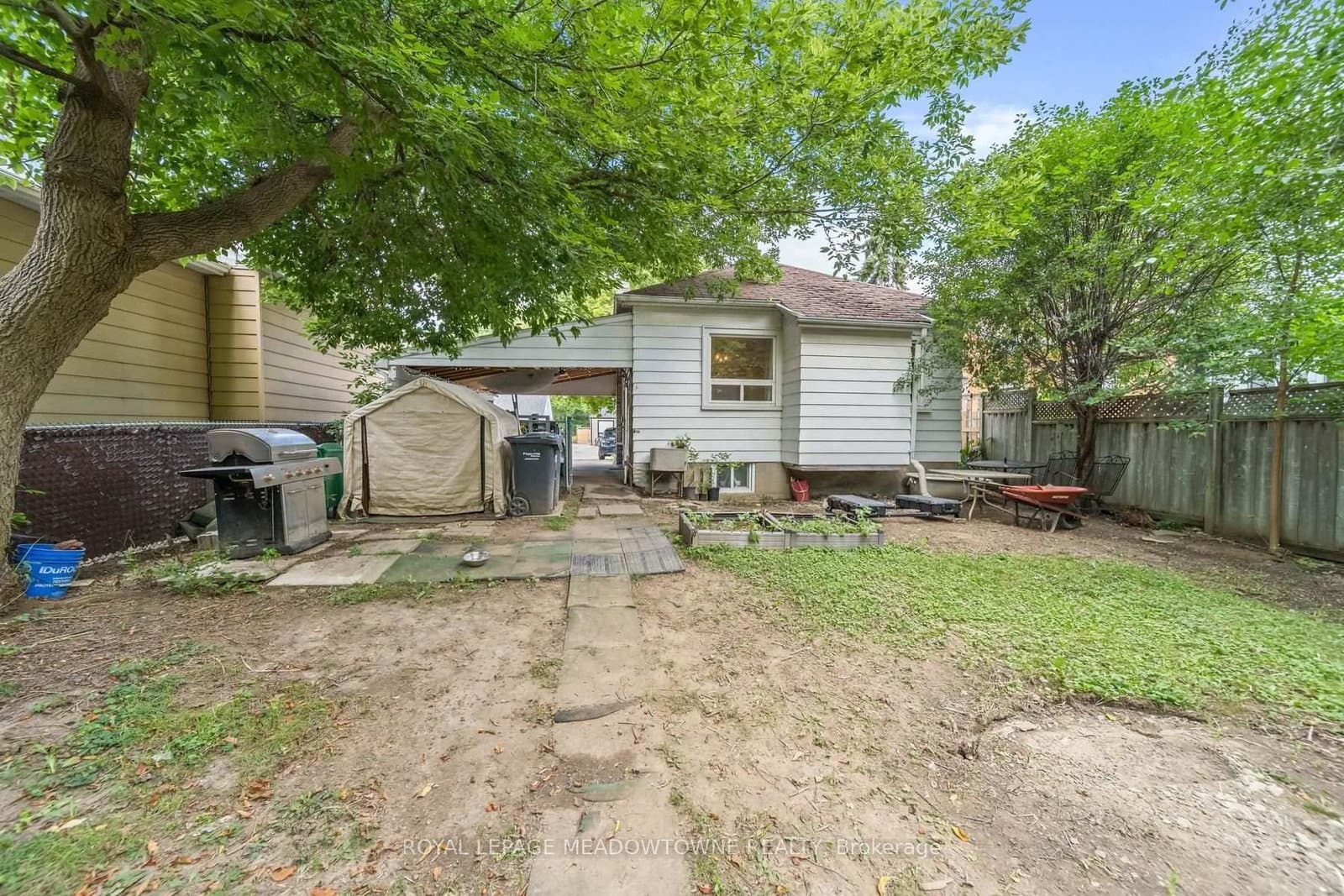 27 Royce Avenue thumbnail 33